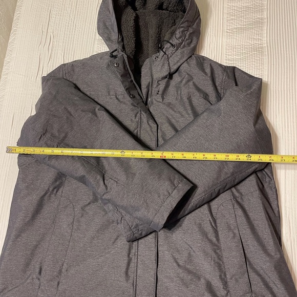 LLBean Women’s Jacket, 2XL, Like New - Picture 4 of 9